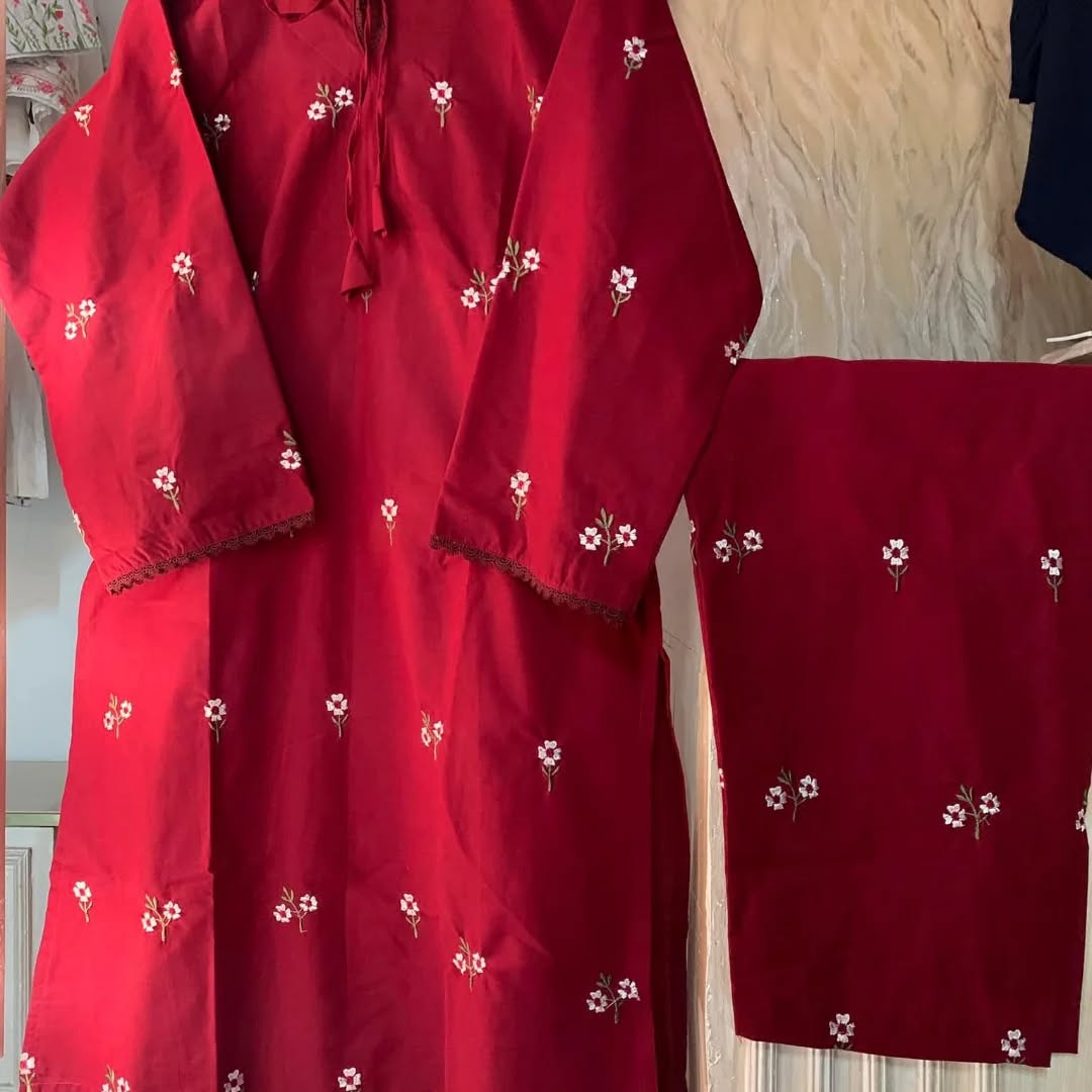 A Marun Dress Code 385