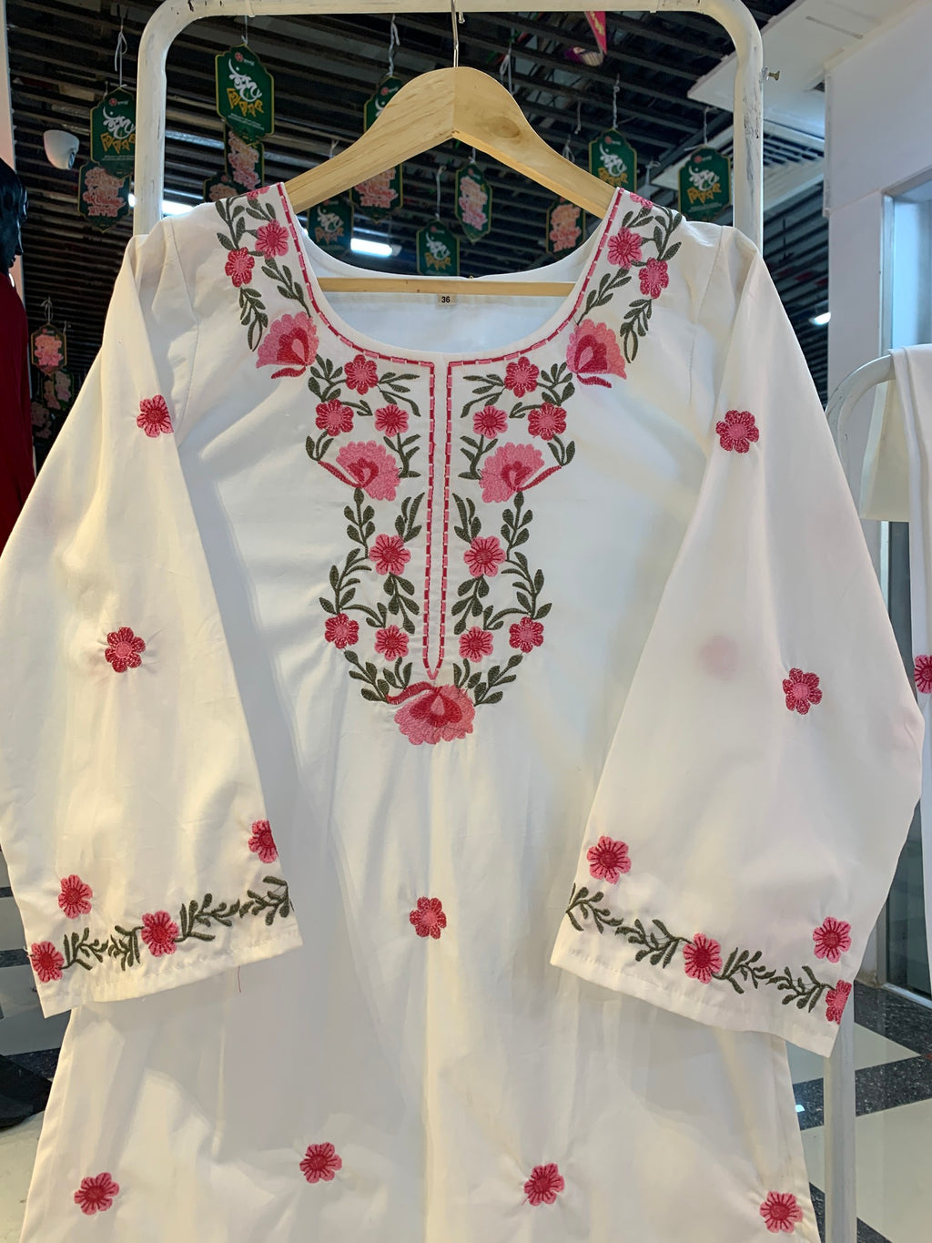 M Floral Short Sleeve Dress Code 107
